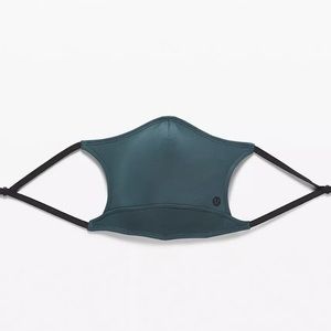 Lululemon - Face Mask NEW